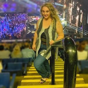 Meet your Posher, Kassandra